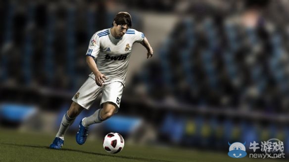 《FIFA 12》游戲操作心得