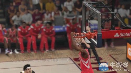 《NBA 2K15》手柄及鍵盤空接扣籃操作方法