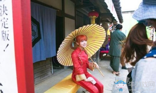 《銀魂》真人電影再曝劇照 伊麗莎白造型太簡(jiǎn)陋