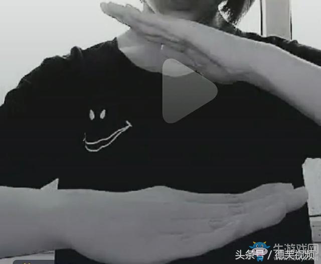 《抖音短視頻》搓澡舞動(dòng)作分解教程