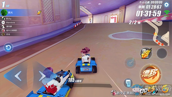 《QQ飛車》手游撞車技巧 靠撞來超車