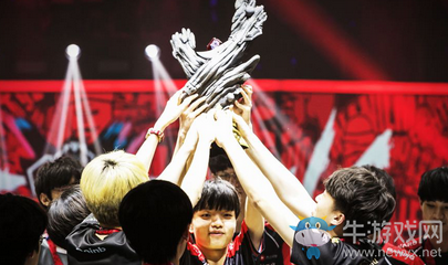 《LOL》洲際賽奪冠 皮膚限時半價銷售