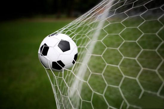 《FIFA 16》角球視頻教程