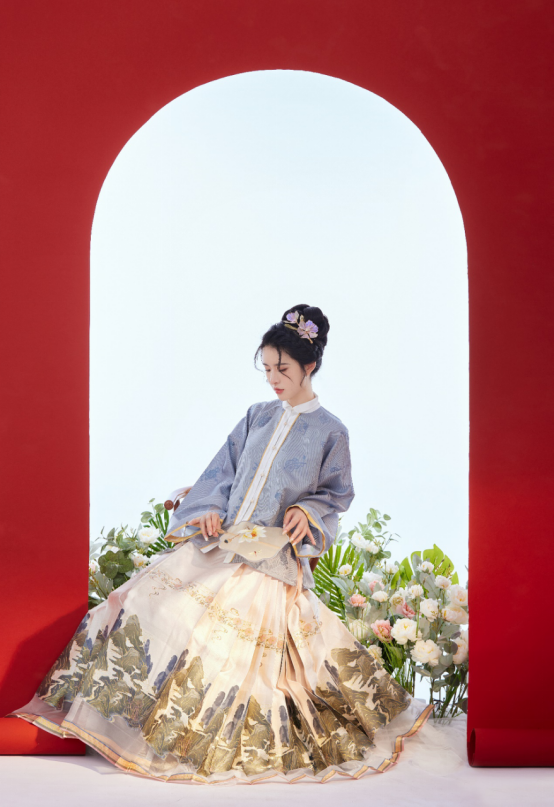 《夢(mèng)幻花園》品牌聯(lián)動(dòng)御花園禮盒來(lái)襲！