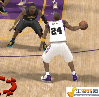 《NBA 2K12》過人方法(名人堂級(jí)球員專用)