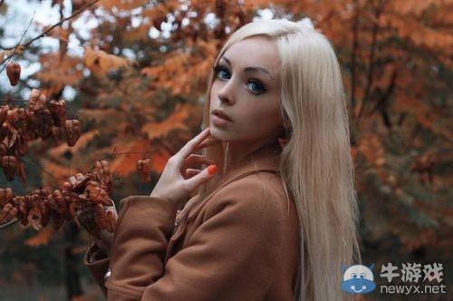 純天然無污染？新版真人妖媚芭比娃娃露面