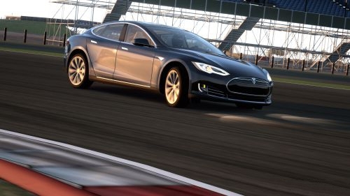 山內一典透露《GT7》最快明年上市 《GT6》只是序章