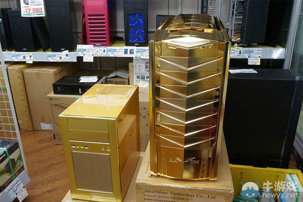 高端大氣上檔次有木有！土豪金手機神馬弱爆了