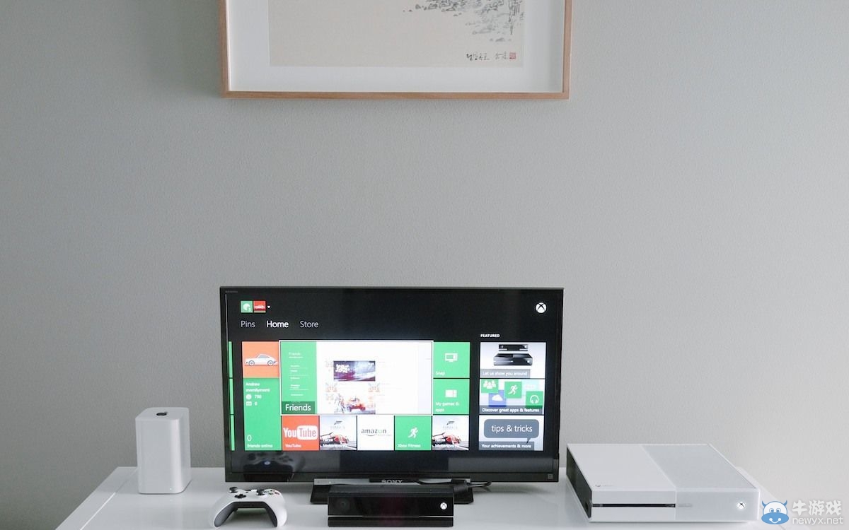 白色版Xbox One唯美圖報(bào) 簡(jiǎn)直是客廳里的藝術(shù)品