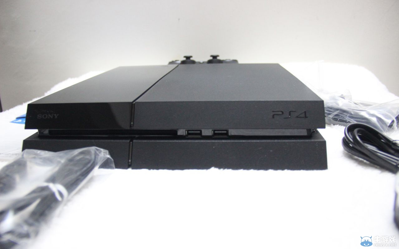 簡(jiǎn)體中文倍感親切！ 索尼港版PS4首發(fā)開(kāi)箱全程