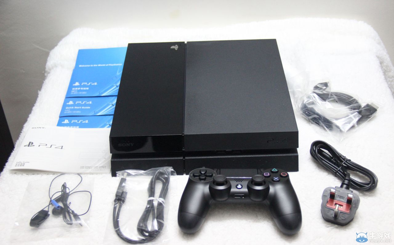 簡(jiǎn)體中文倍感親切！ 索尼港版PS4首發(fā)開(kāi)箱全程