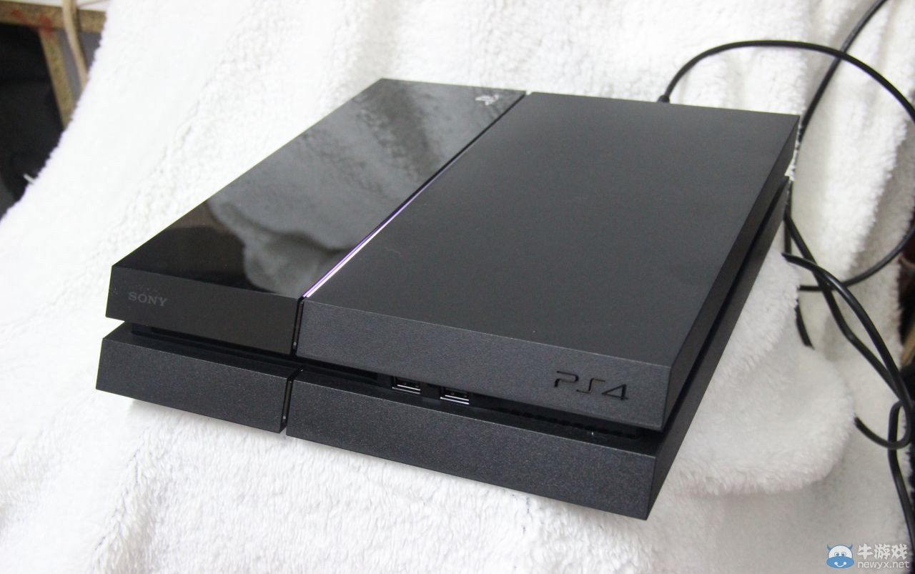 簡(jiǎn)體中文倍感親切！ 索尼港版PS4首發(fā)開(kāi)箱全程