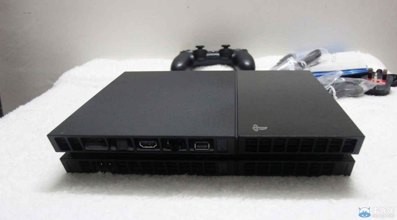 簡(jiǎn)體中文倍感親切！ 索尼港版PS4首發(fā)開(kāi)箱全程