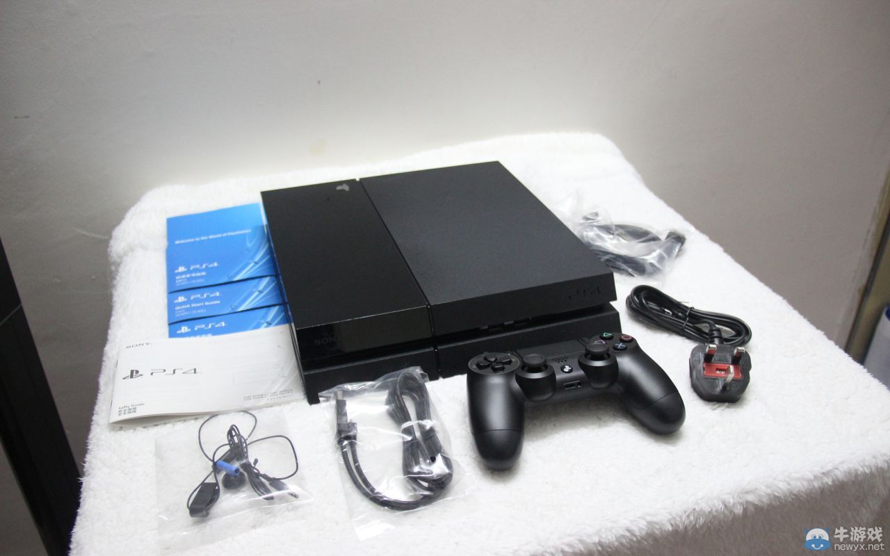 簡(jiǎn)體中文倍感親切！ 索尼港版PS4首發(fā)開(kāi)箱全程