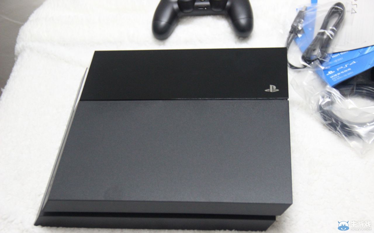 簡(jiǎn)體中文倍感親切！ 索尼港版PS4首發(fā)開(kāi)箱全程