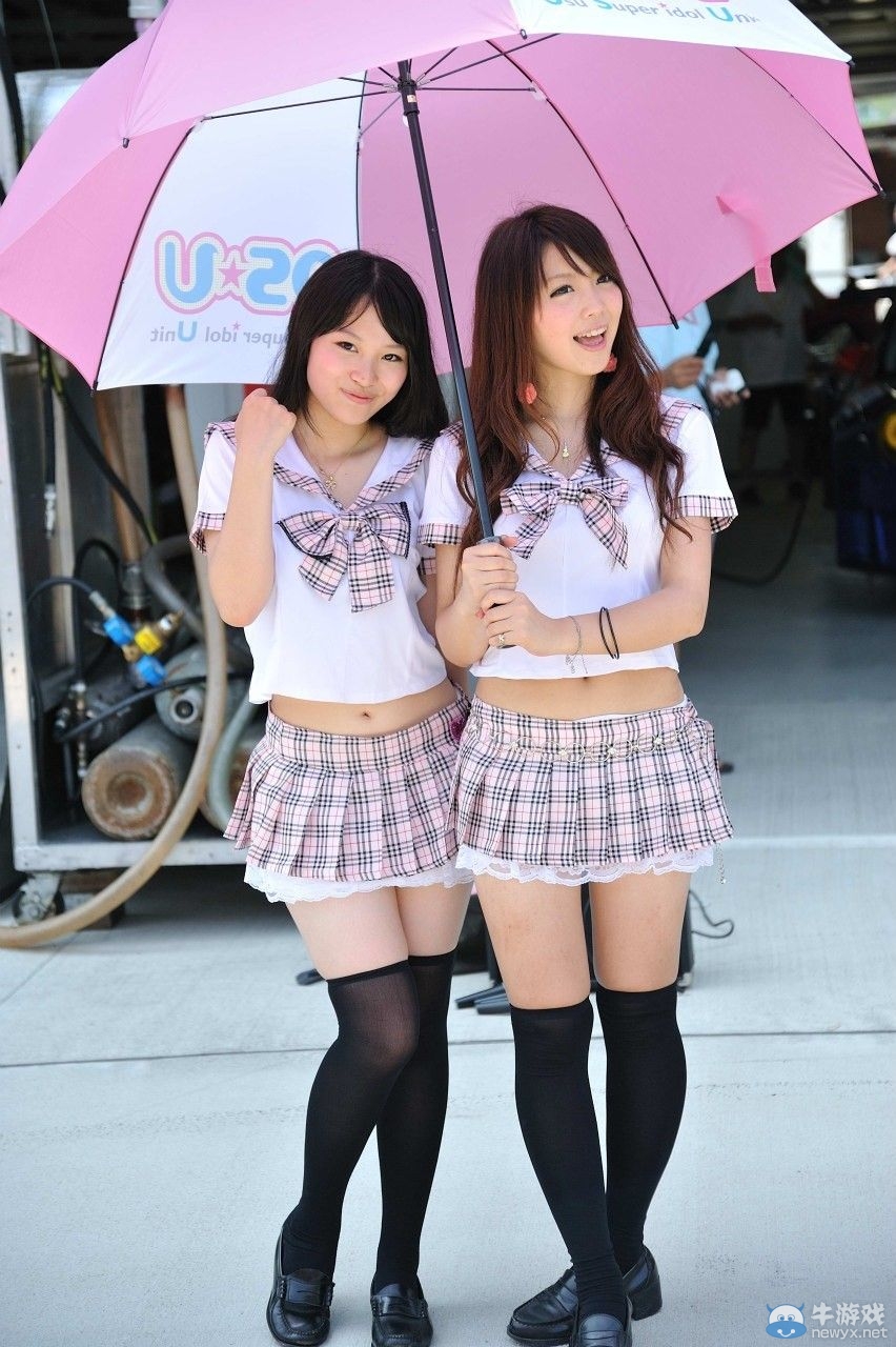哥看的不是車是妹紙！萌系“痛車娘”組隊(duì)入侵GT賽場(chǎng)