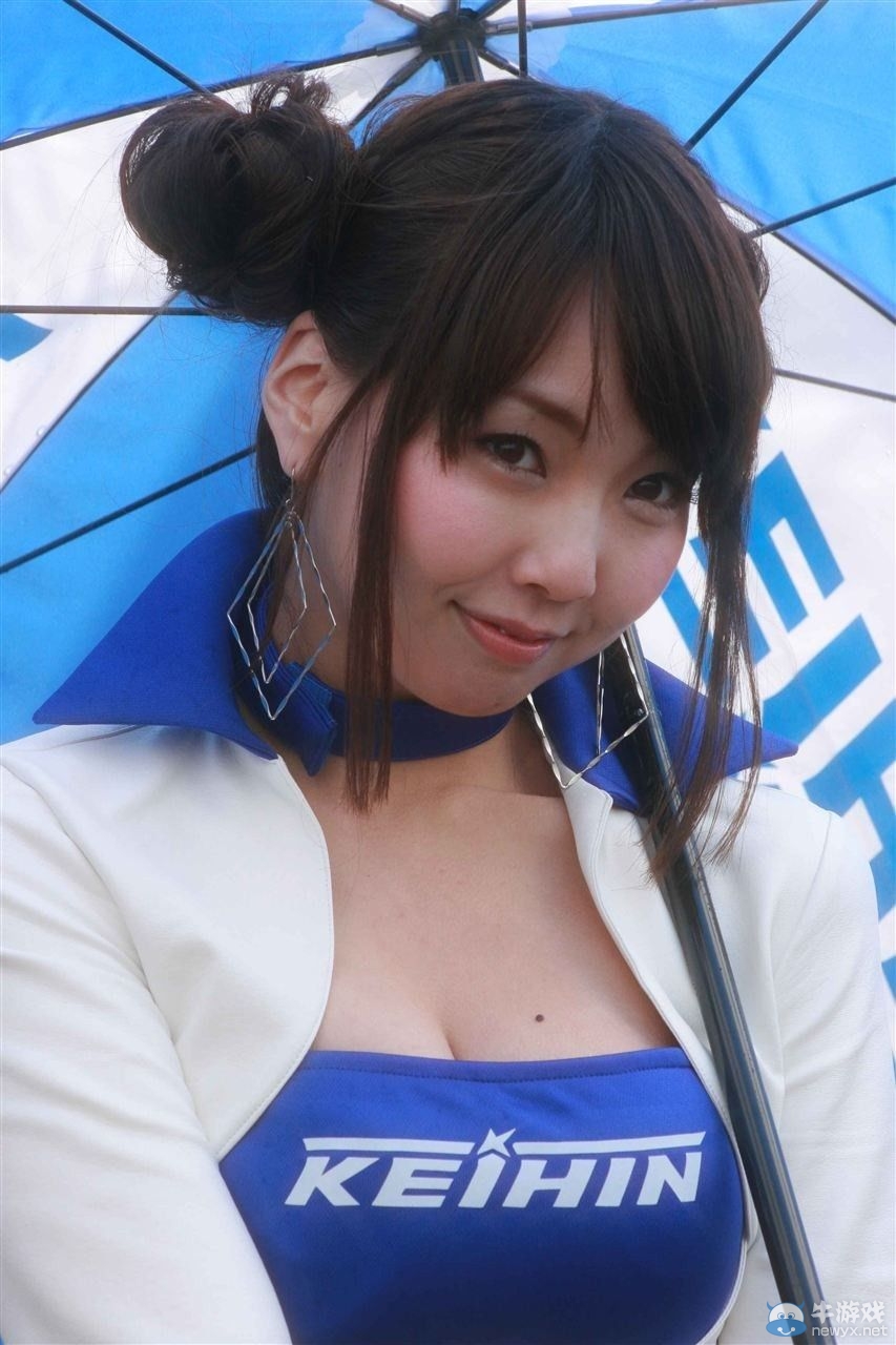 哥看的不是車是妹紙！萌系“痛車娘”組隊(duì)入侵GT賽場(chǎng)