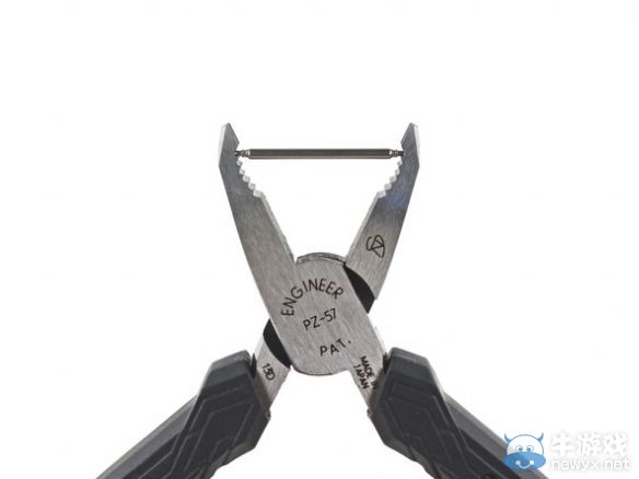 LG G Watch智能手表拆解：維修難度出乎意料的低