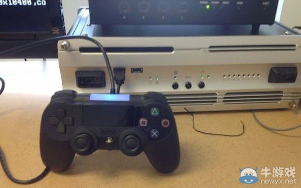 PlayStation 4手柄原型泄露整合體感