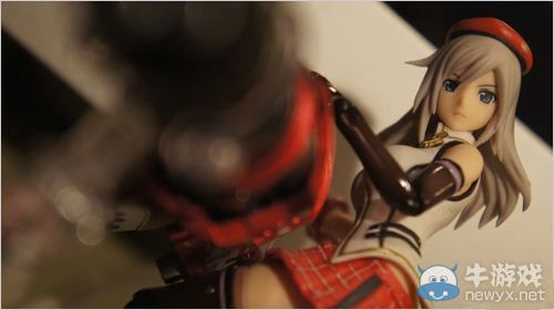 PSP《噬神者2》愛麗莎可動手辦量產型多圖欣賞