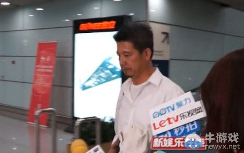 成龍未露面公司代房祖名致歉 柯爸稱兒子不吸毒