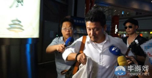 成龍未露面公司代房祖名致歉 柯爸稱兒子不吸毒