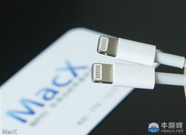 iPhone 6“正反插”數據線高清對比 兼容碉堡做工細膩