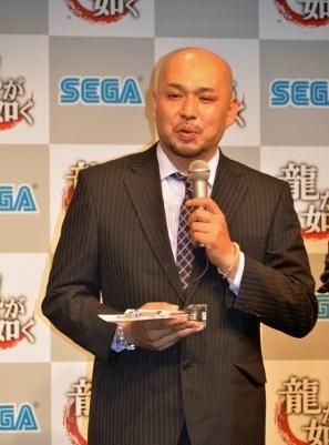 《如龍0》入賞男優(yōu)肉色褲顯大根！殺馬特晃瞎雙眼