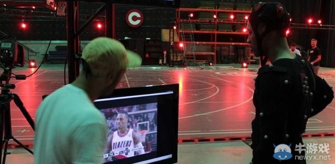 《NBA Live 15》封面公布：達(dá)迷安獨(dú)挑大梁