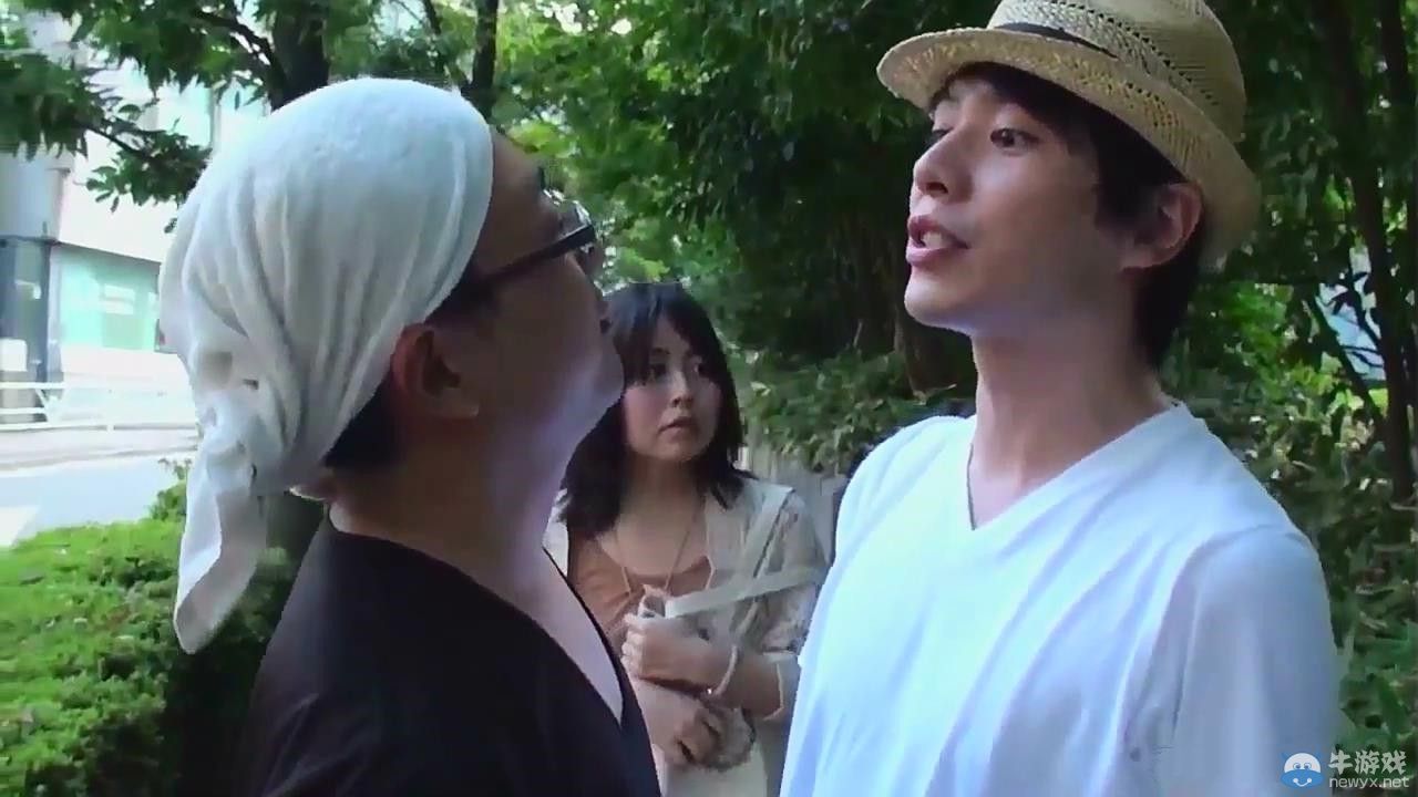 《御姐玫瑰Z2：混沌》（Onechanbara Z2：Chaos）火辣開場動畫：史上最小草莓胸罩