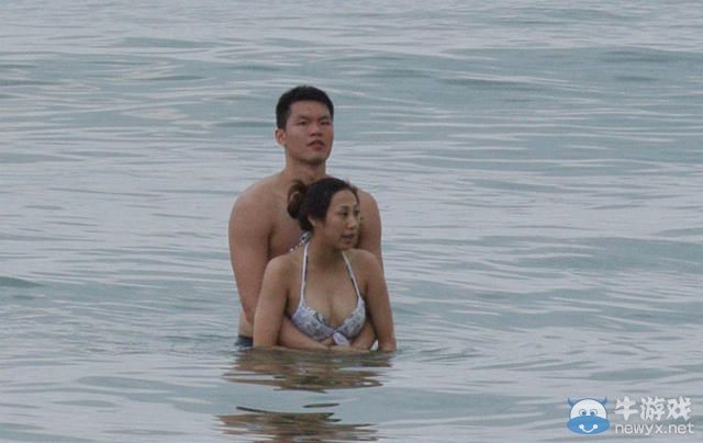 朱芳雨疑與“小三”開房照曝光 打球不行泡妞挺行!