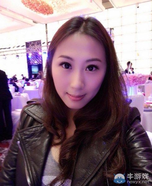 朱芳雨疑與“小三”開房照曝光 打球不行泡妞挺行!