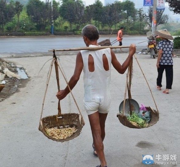 史上最潮的賣菜大爺 大爺你這么潮大娘造了吧