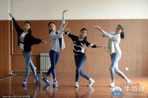 美女四胞胎考上同一大學 逃課絕對抓不到!