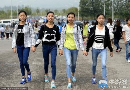 美女四胞胎考上同一大學 逃課絕對抓不到!