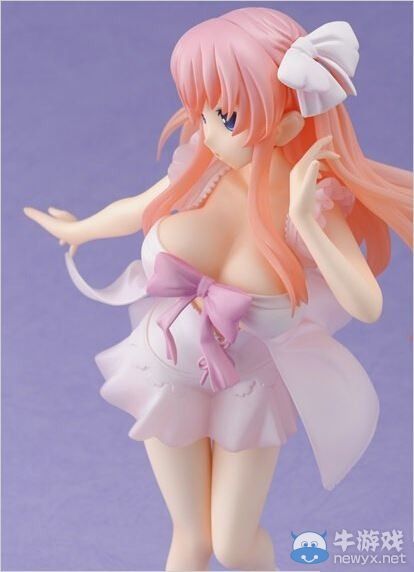 《天才麻將少女》推出原村和手辦：3D立體鼠標墊