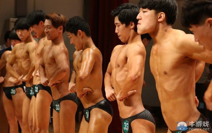 這場景我也是看醉了!韓國健美大賽選手大秀身材
