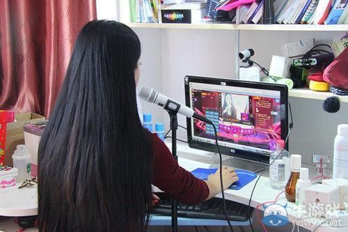 坐著賺錢不腰疼?網絡女主播千萬粉絲的背后