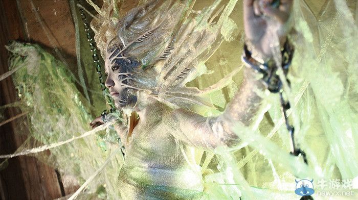 騷年不來一發(fā)么?一周大師級(jí)COS女王嫩妹上陣