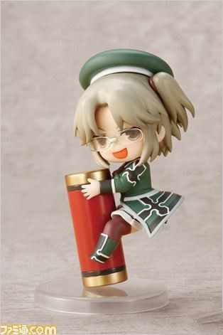 《閃亂神樂：少女們的選擇》限定版附送粘土人實物預覽圖