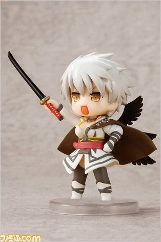 《閃亂神樂：少女們的選擇》限定版附送粘土人實物預覽圖