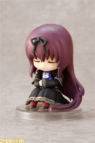 《閃亂神樂：少女們的選擇》限定版附送粘土人實物預覽圖