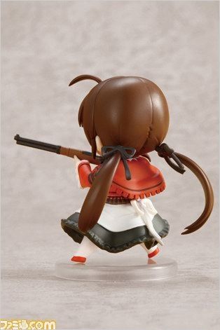 《閃亂神樂：少女們的選擇》限定版附送粘土人實物預覽圖