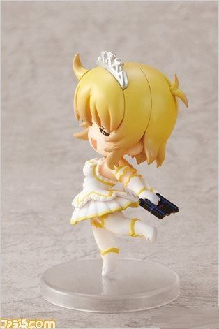 《閃亂神樂：少女們的選擇》限定版附送粘土人實物預覽圖