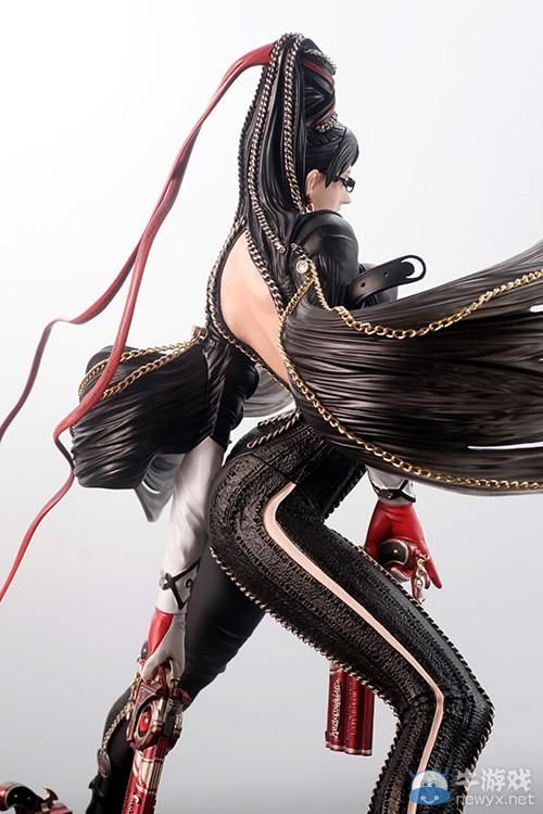《獵天使魔女》嬌俏魅惑的女王大人 請鞭笞我吧!