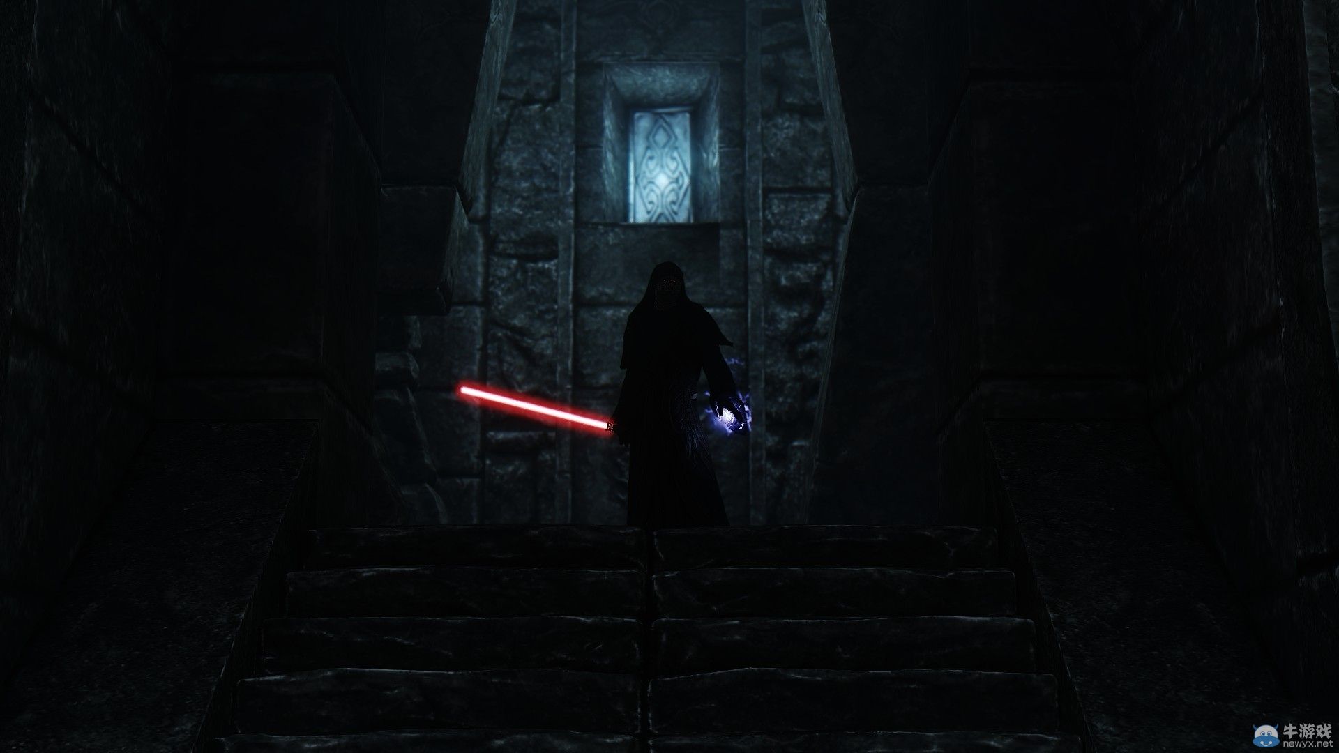 《上古卷軸5：天際》新MOD圖：美眉手執(zhí)光劍很性感