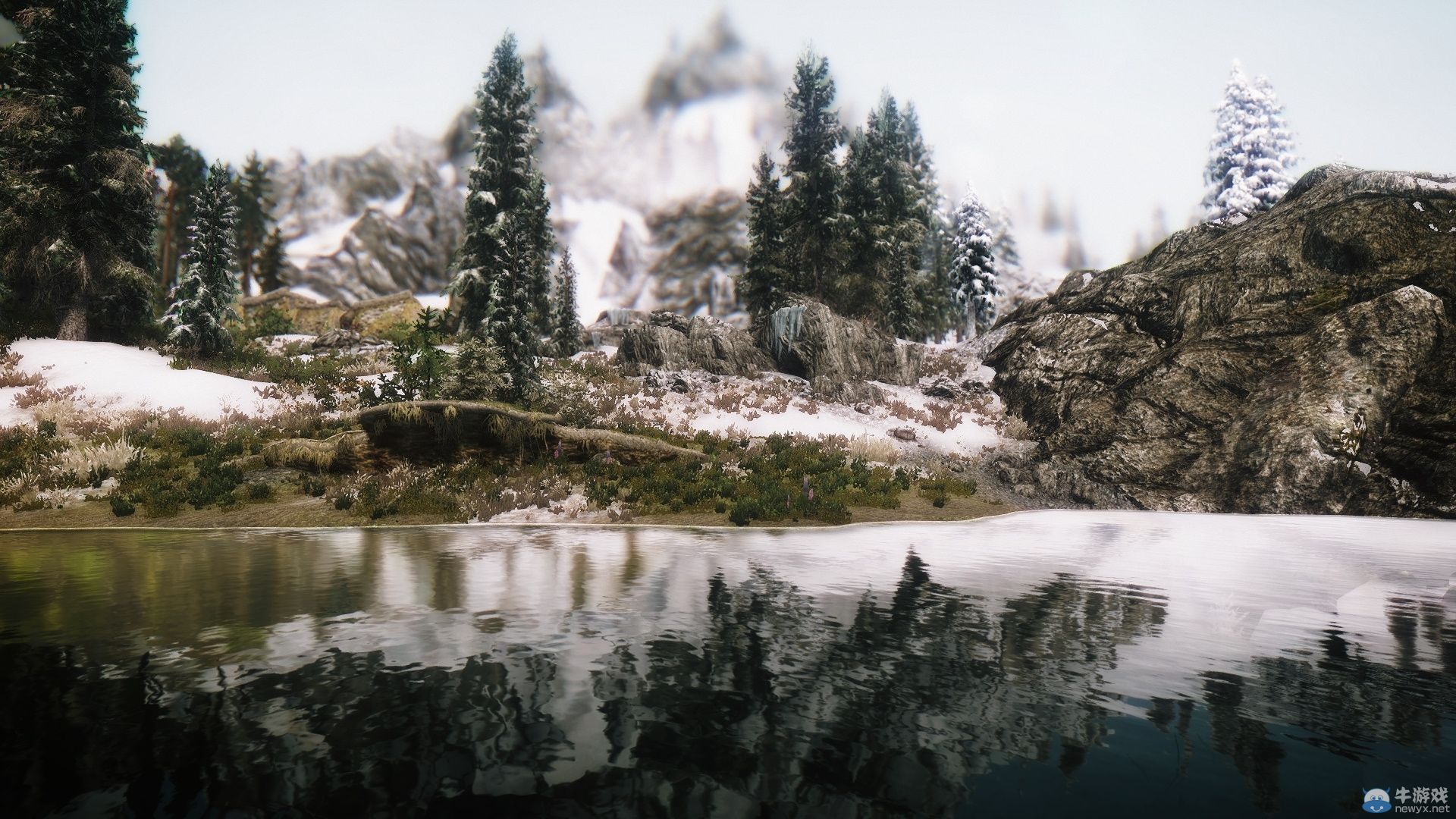 《上古卷軸5：天際》新MOD圖：美眉手執(zhí)光劍很性感