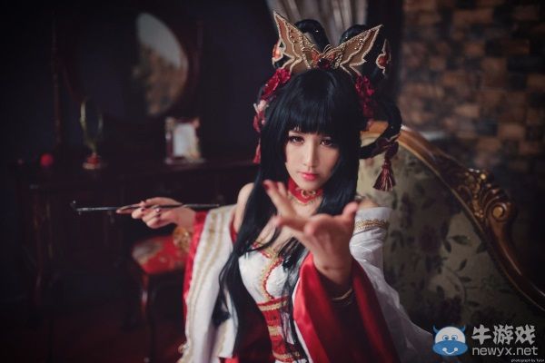 最新眼大師級COS圖賞!長腿妹紙電眼迷離盡顯嫵媚