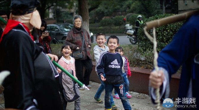 唐僧師徒變身快遞哥萌翻網友 盤點雙11奇葩送貨員們