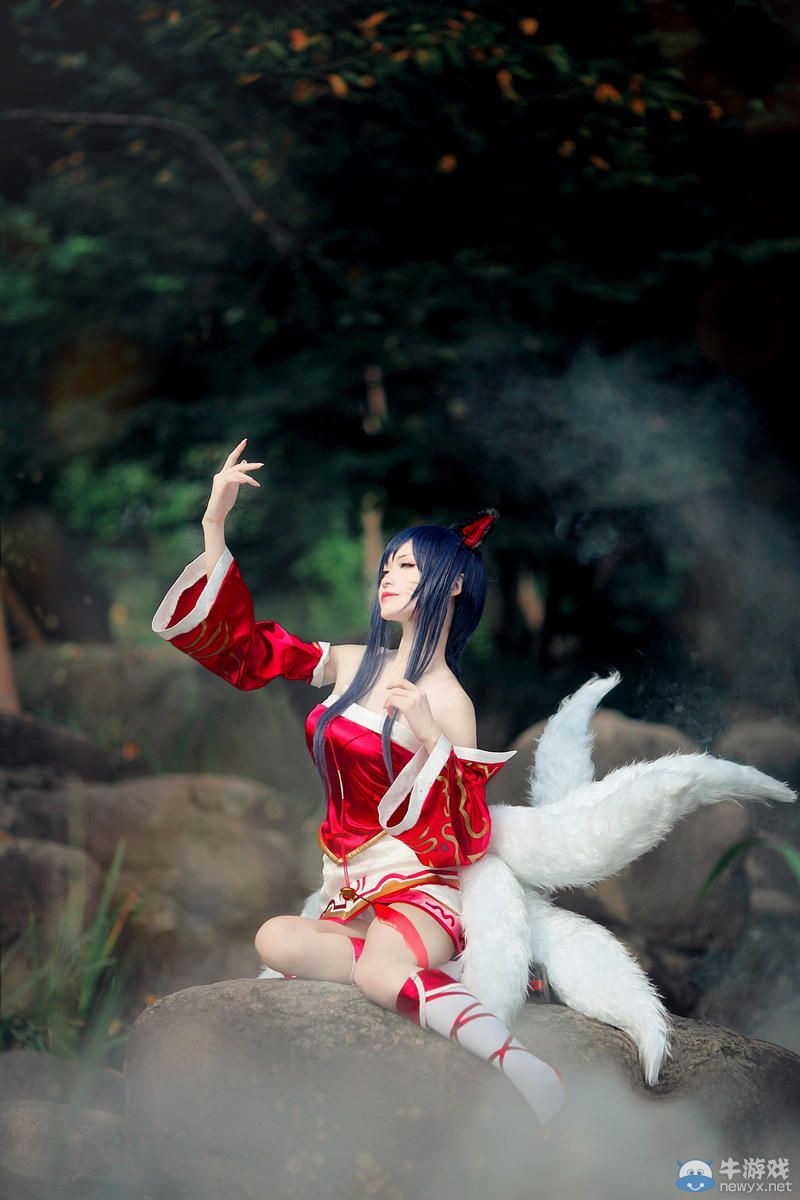 叢林深處驚現(xiàn)野生阿貍COS秀:此女必成大器!